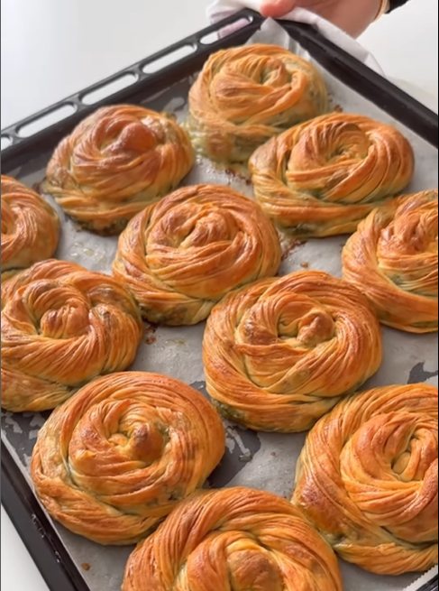 Çıtır Çıtır Ispanaklı BÖREK - 3