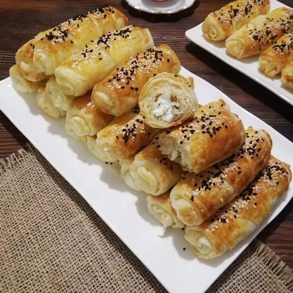 Çıtır Çıtır Peynirli Börek - 1