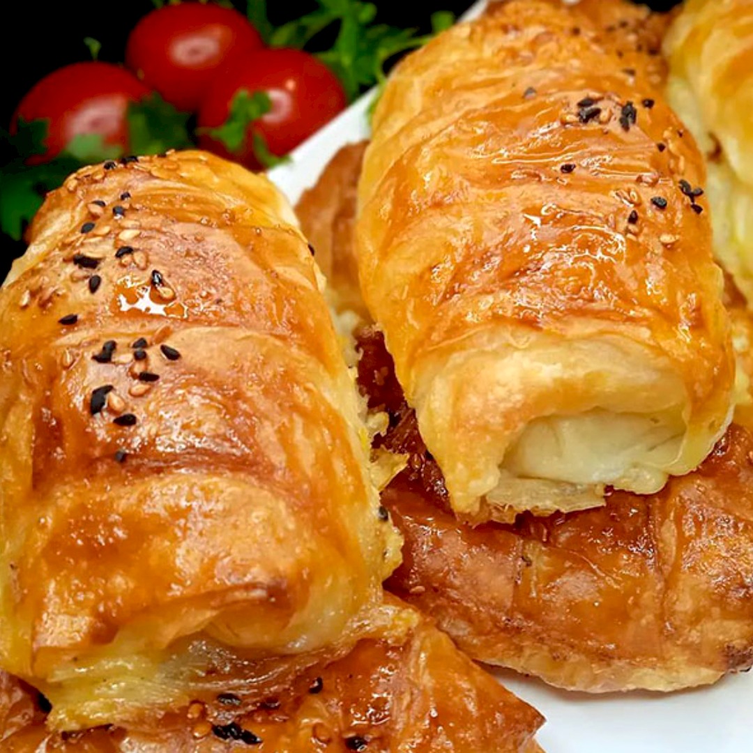 Çıtır Çıtır Sodalı Katmer Börek Tarifi - 1