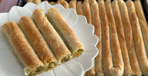 Hazır Yufka İle El Açması Pırasalı Börek Tarifi