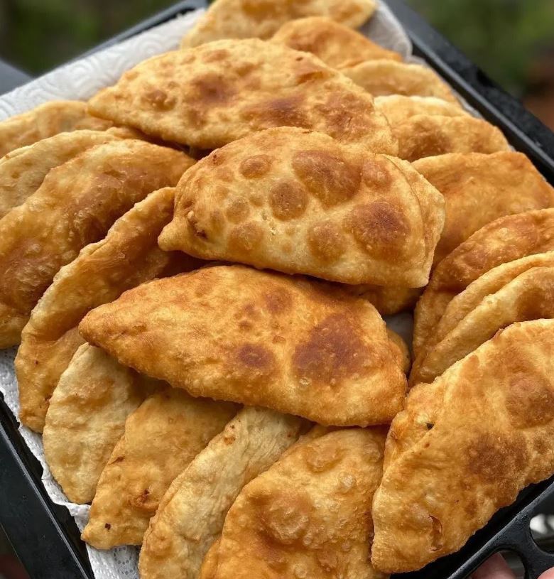 Anneciğimin ellerinden mis gibi Kızartma börek tarifi - 1