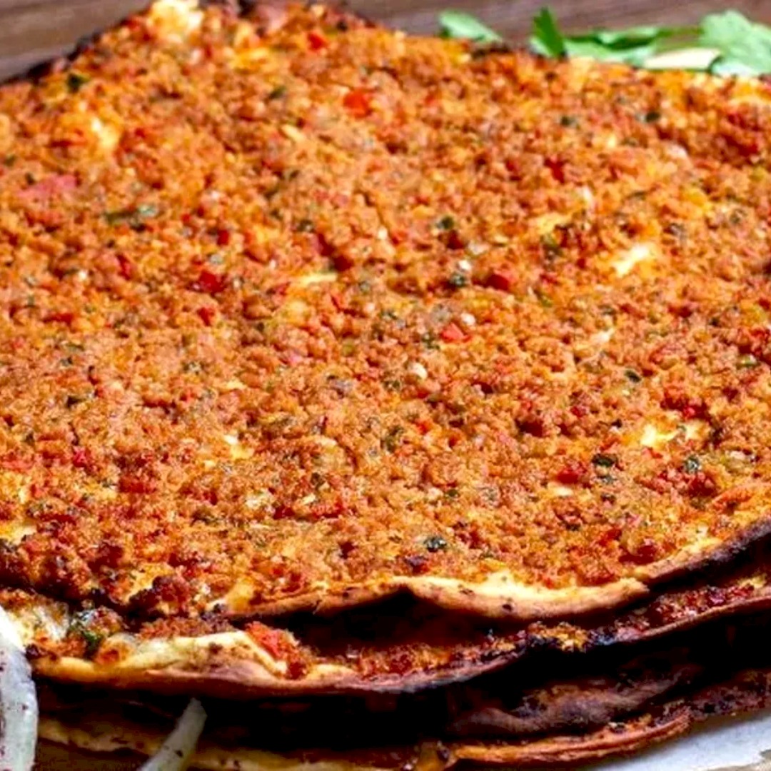 Ev Yapımı Çıtır Çıtır Lahmacun Tarifi - 1