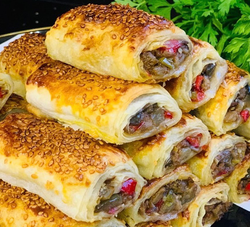 Patlıcanlı Kıymalı Börek Tarifi - 2