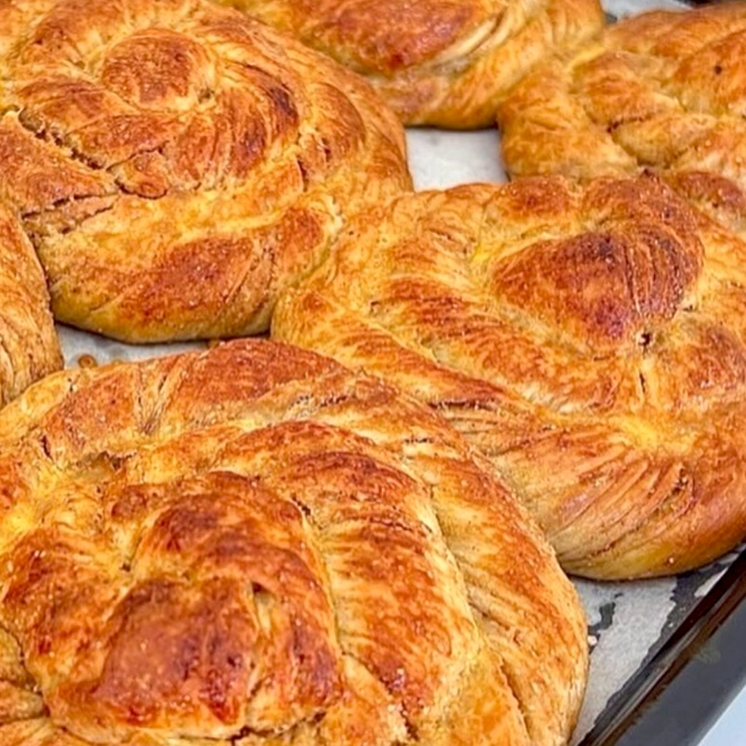 Tel Tel Ayrılan Haşhaşlı Çörek Tarifi - 1