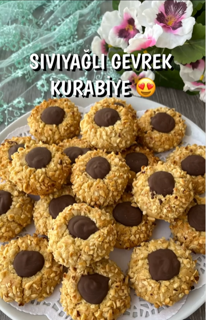 sadece sıvıyağlı gevrek nefis bir kurabiye - 1