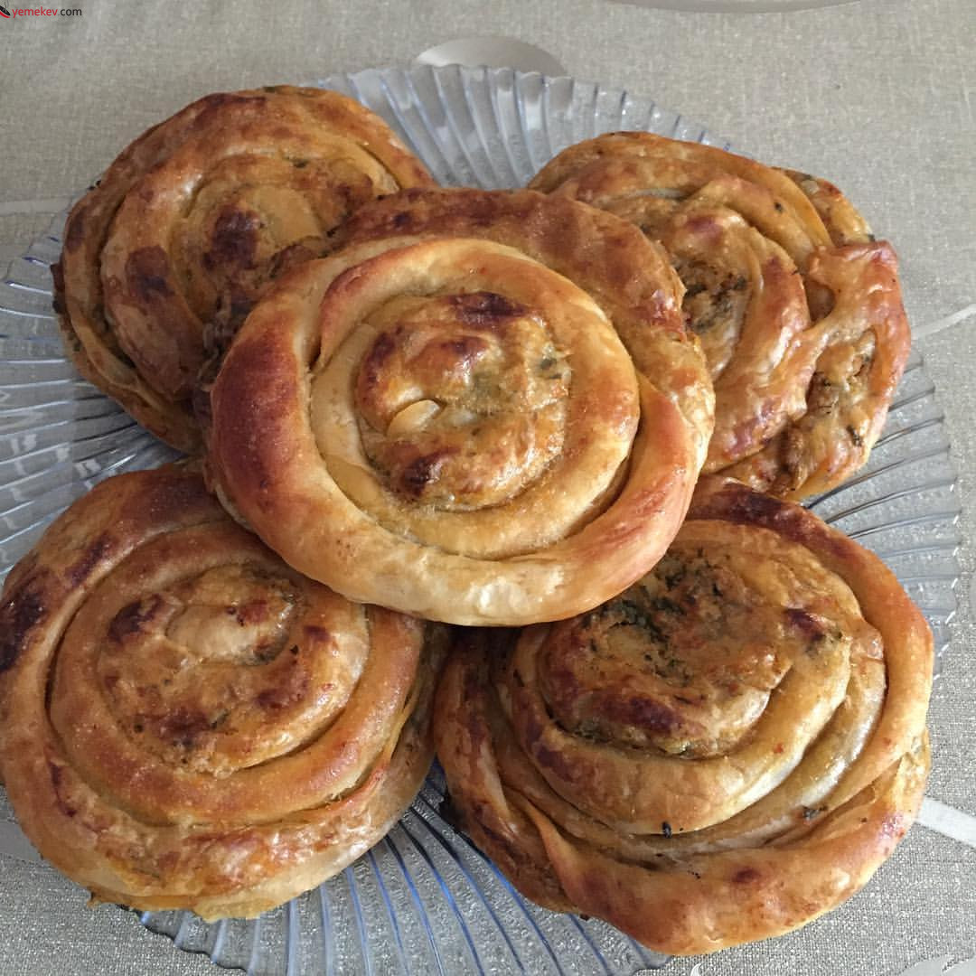 El Açması Patatesli Börek Tarifi - 2